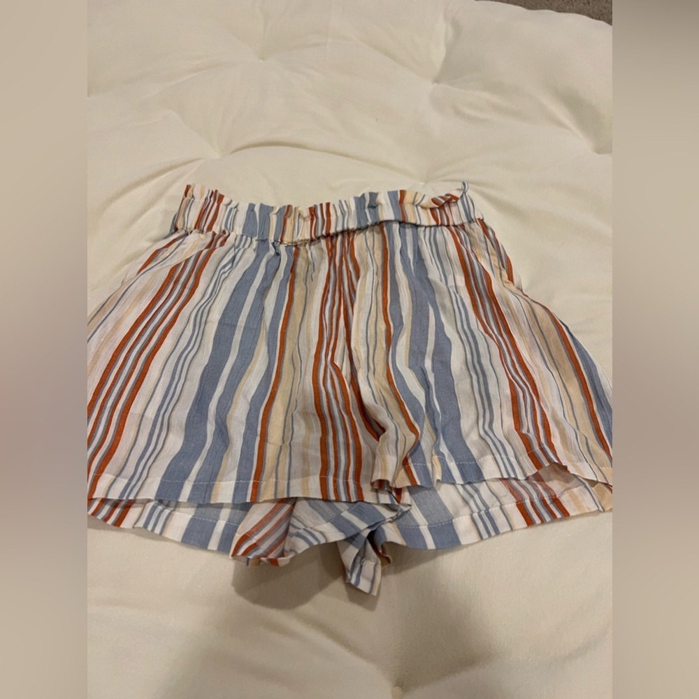 Angie Flowy Shorts